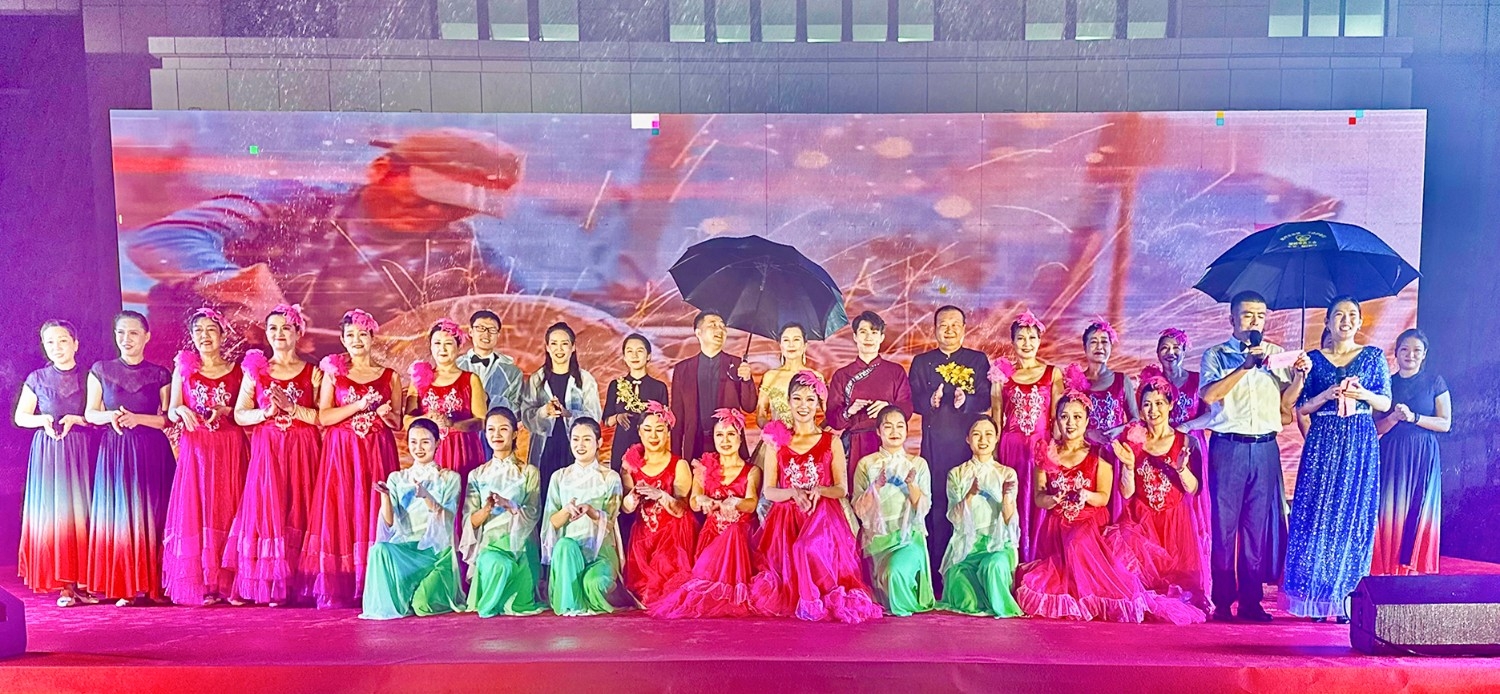 中国美劳动美2
